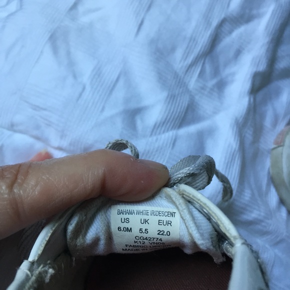 Adorable toddler white/iridescent sequins Sperrys! - Picture 7 of 7